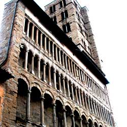 산타 마리아 델라 피에베 교회