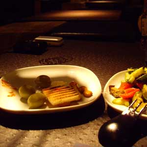 밀라노에서의 가벼운 저녁식사 본드